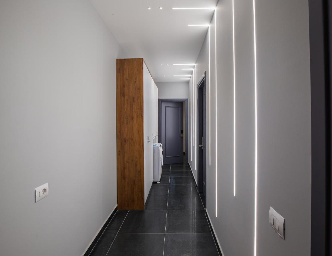 Lit Apartments Tirana Bagian luar foto